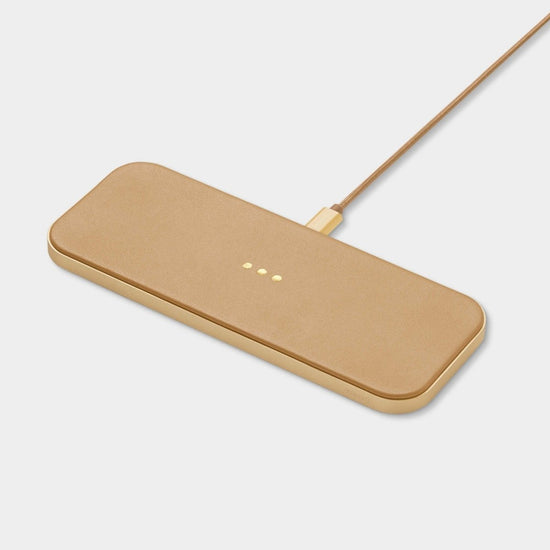 Courant Catch: 2 Classics Multi Device Wireless Charger in Italian Leather - lily & onyx