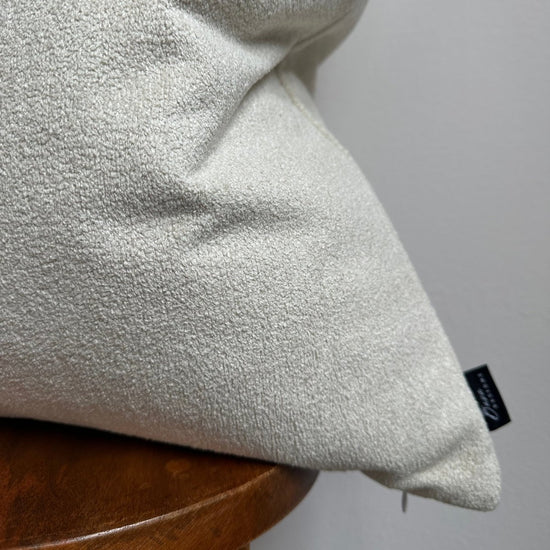 Busa Designs Cream Sherpa Pillow Cover - lily & onyx