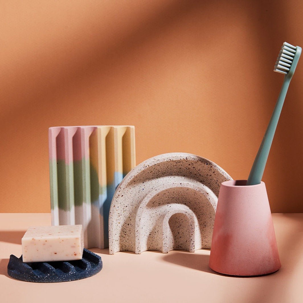 Pretti.Cool Mini Soap Dish & Toothbrush Holder Set - lily & onyx