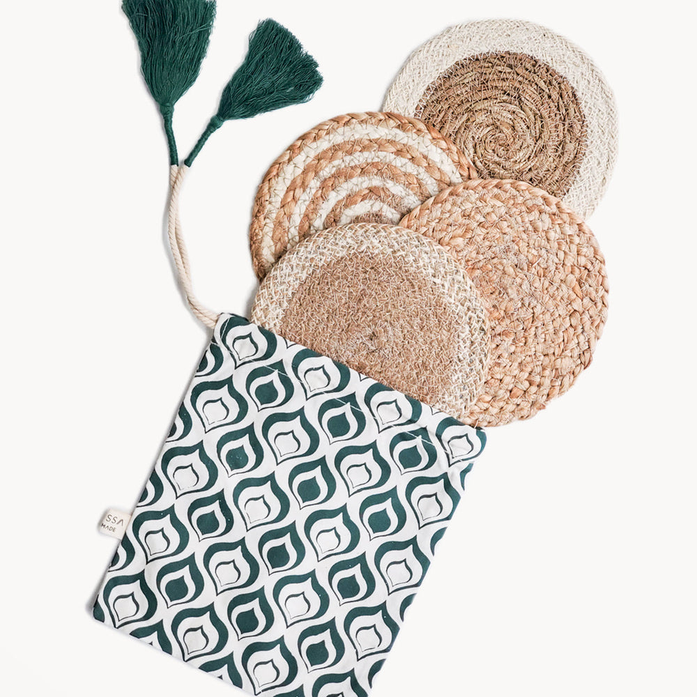 Natural Coaster Trivet Gift Set with Green Pouch