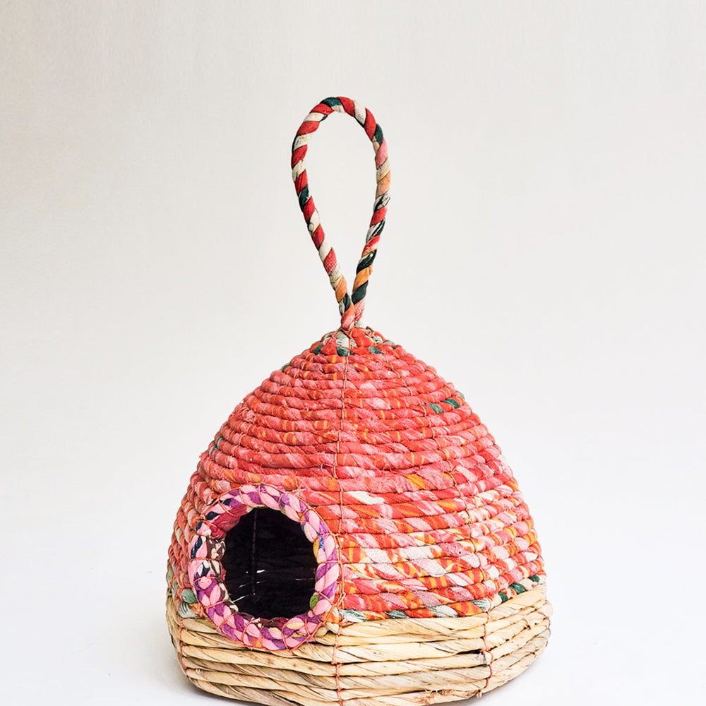 
                      
                        Seagrass & Sari Birdhouse - Garden
                      
                    
