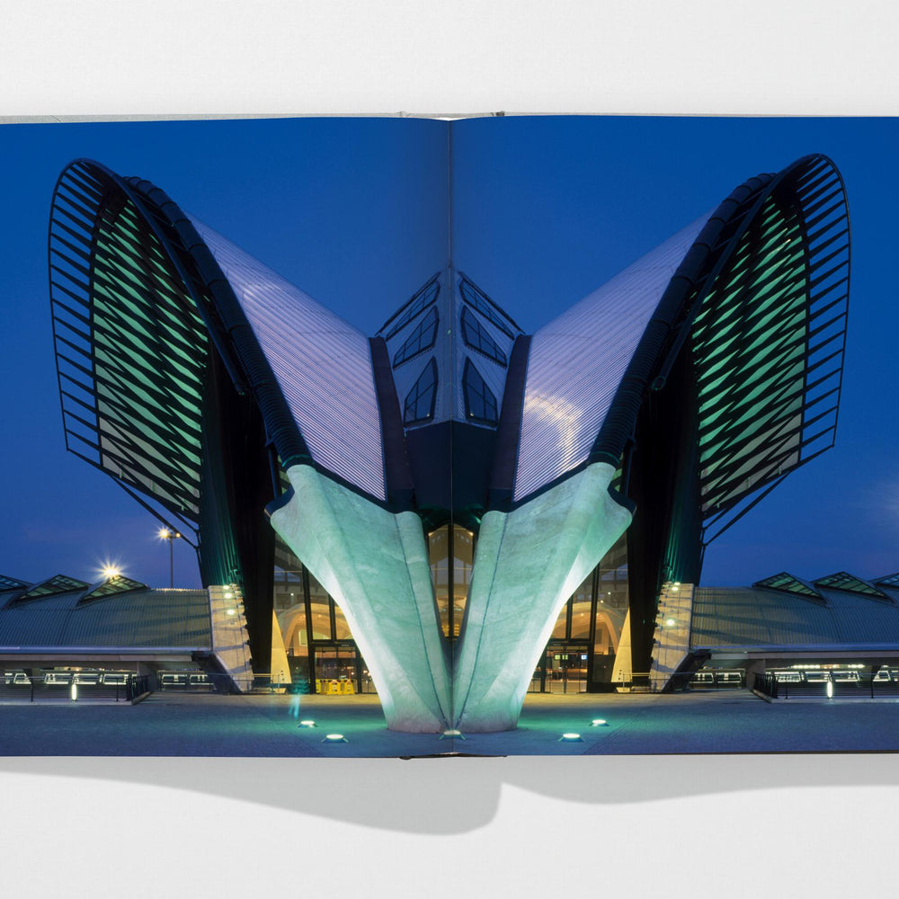 
                      
                        Calatrava. Complete Works 1979–Today (German, French, English)
                      
                    