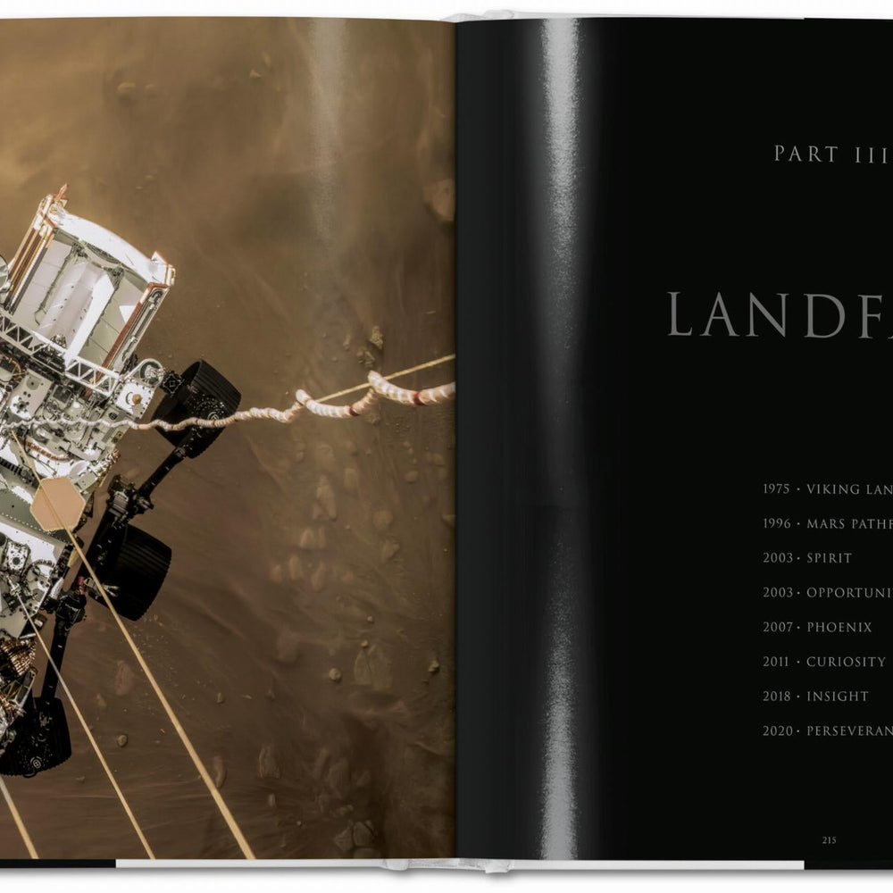 
                      
                        Mars. Photographs from the NASA Archives (German, French, English)
                      
                    