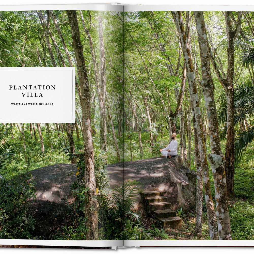 
                      
                        Great Escapes Yoga. The Retreat Book (German, French, English)
                      
                    
