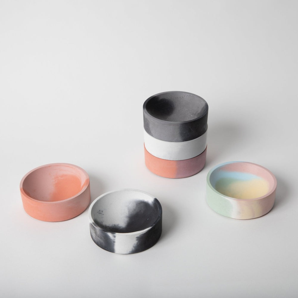 
                      
                        Pretti.Cool 4" Catch - All | Pink & Coral - lily & onyx
                      
                    