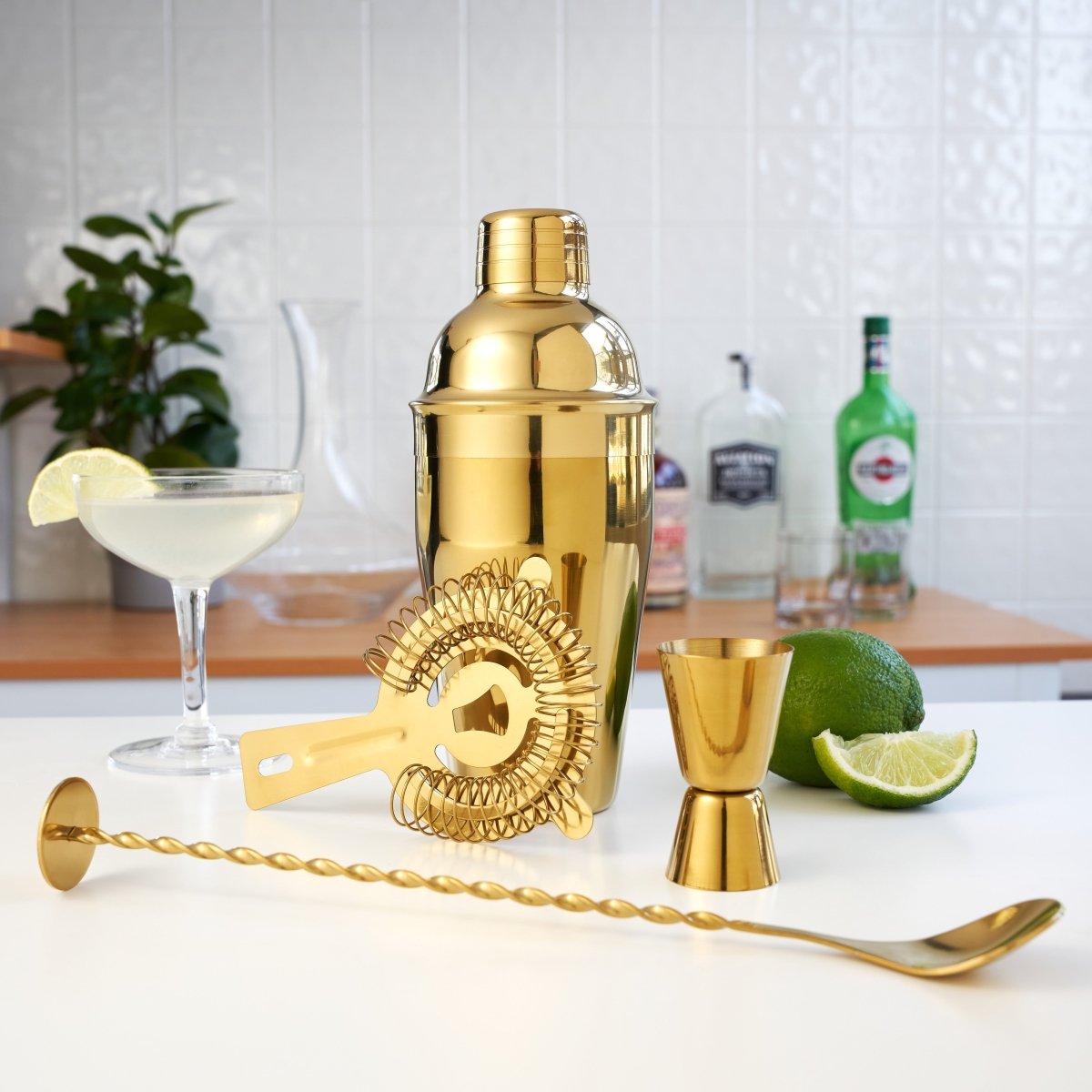 True 4 - Piece Mixologist Barware Set, Gold - lily & onyx