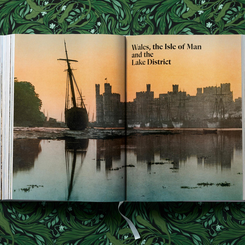 
                      
                        British Isles 1900. A Portrait in Colour (German, French, English)
                      
                    