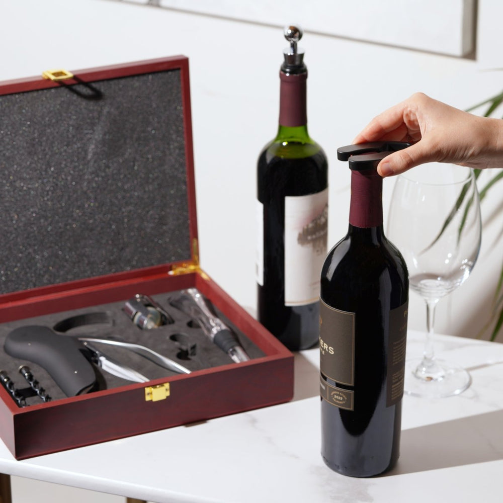 
                      
                        True 7 - Piece Wine Tools Boxed Set - lily & onyx
                      
                    