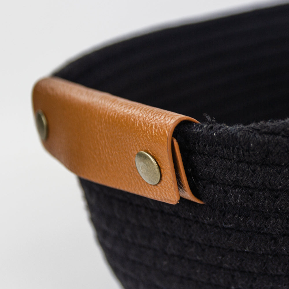 
                      
                        931 - Storage cotton basket with leather handles
                      
                    