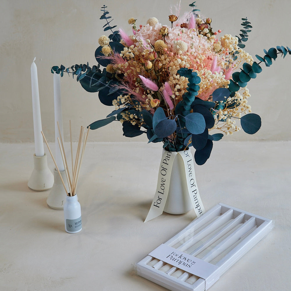 
                      
                        Aurora Dried Floral Bouquet
                      
                    