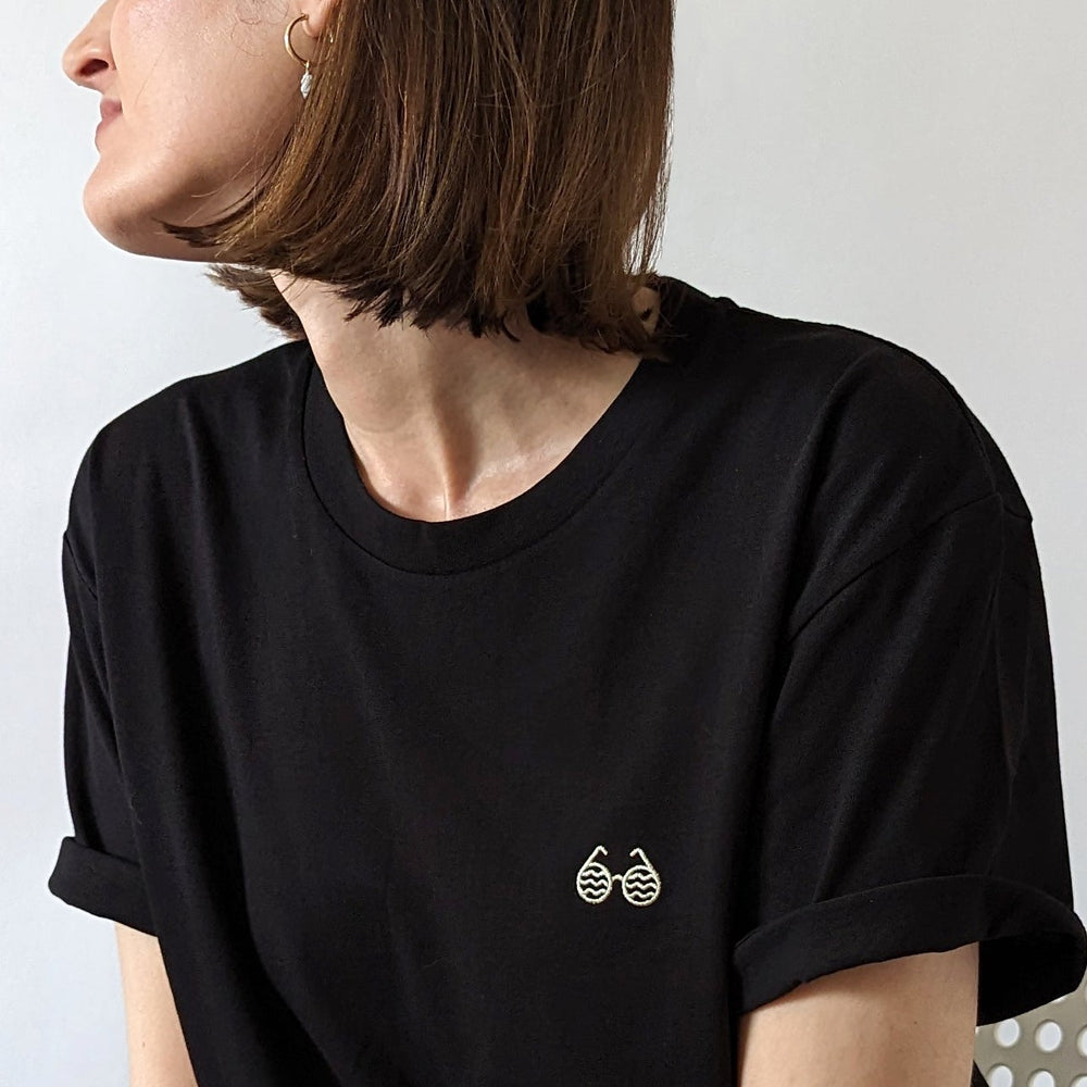 Sunnies Tee