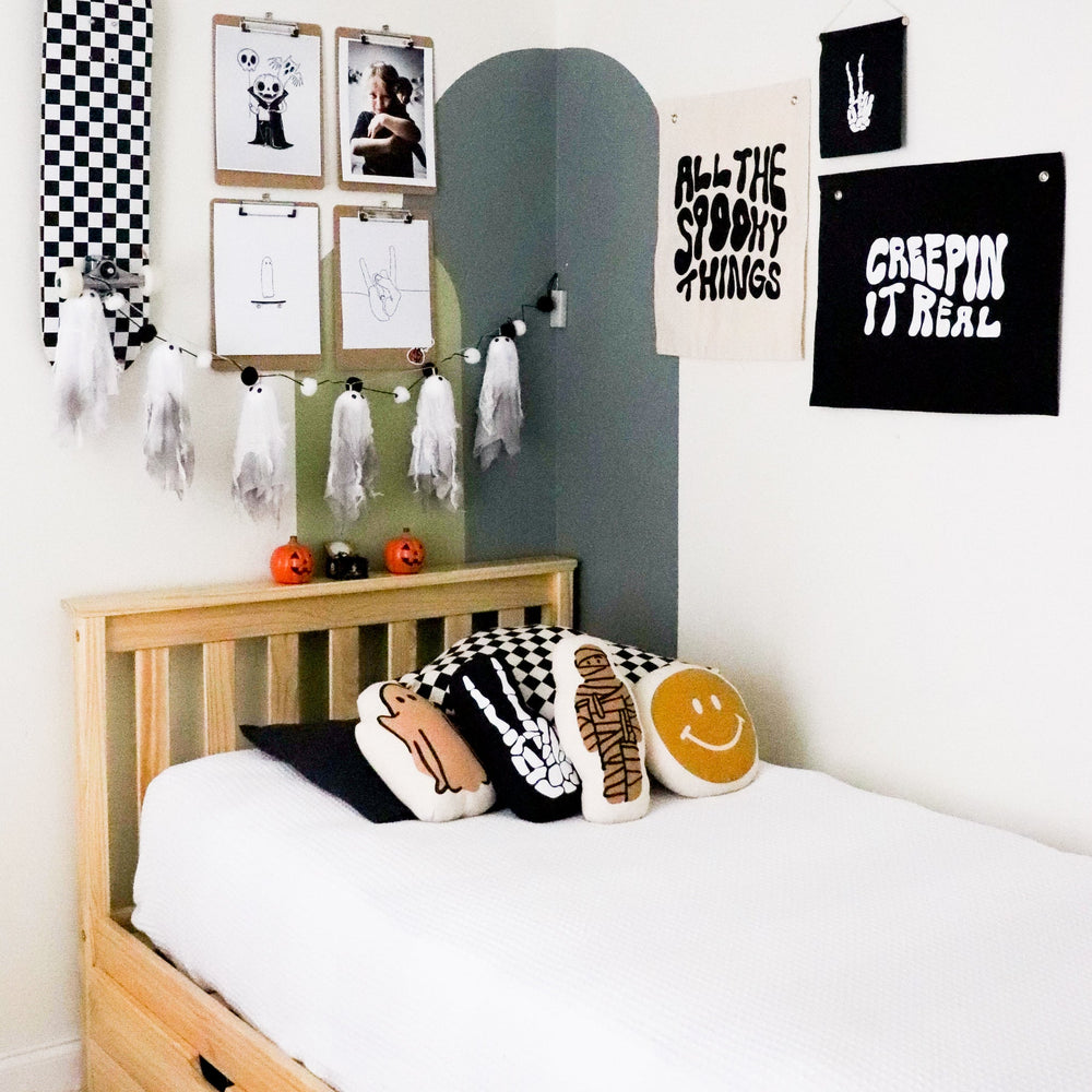 
                      
                        Skeleton Peace Sign Hang Sign
                      
                    