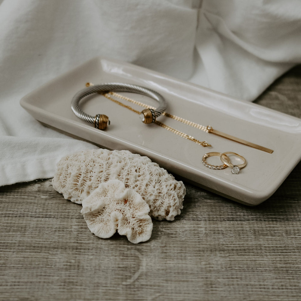 
                      
                        Cream Stoneware Tray
                      
                    