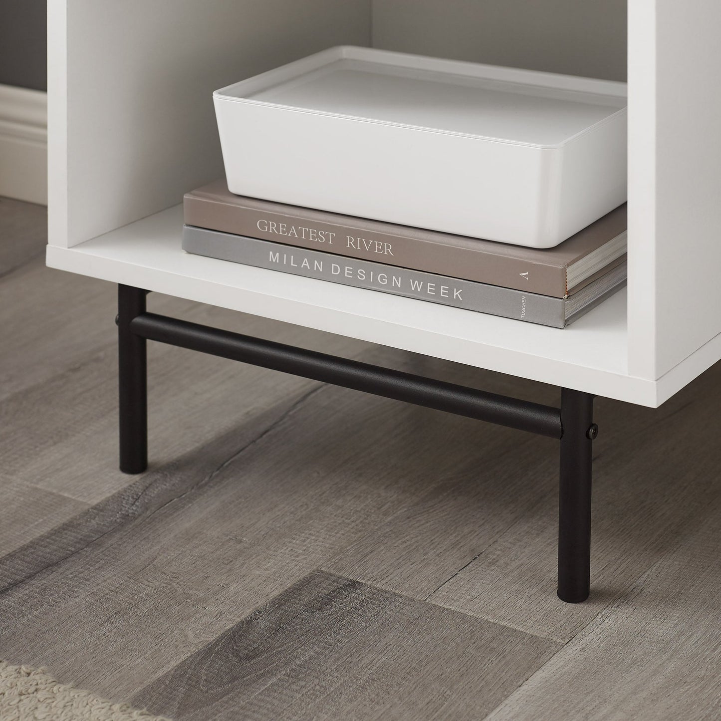 18" Contemporary 1-Drawer Nightstand