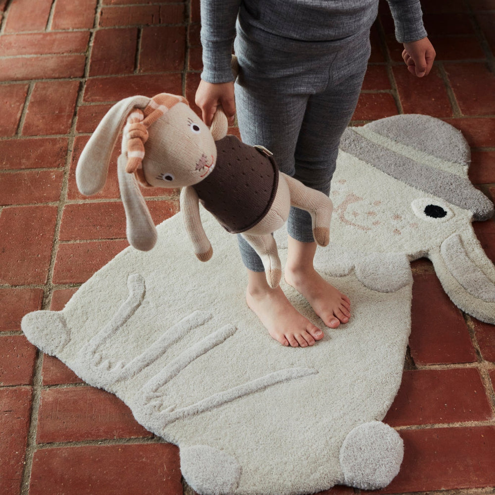 Hopsi Rabbit Rug