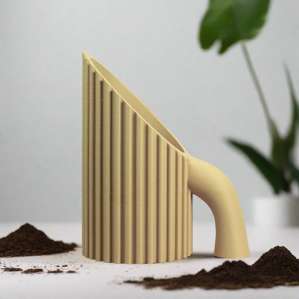 Ribbed Plant Soil Scoop with Handle