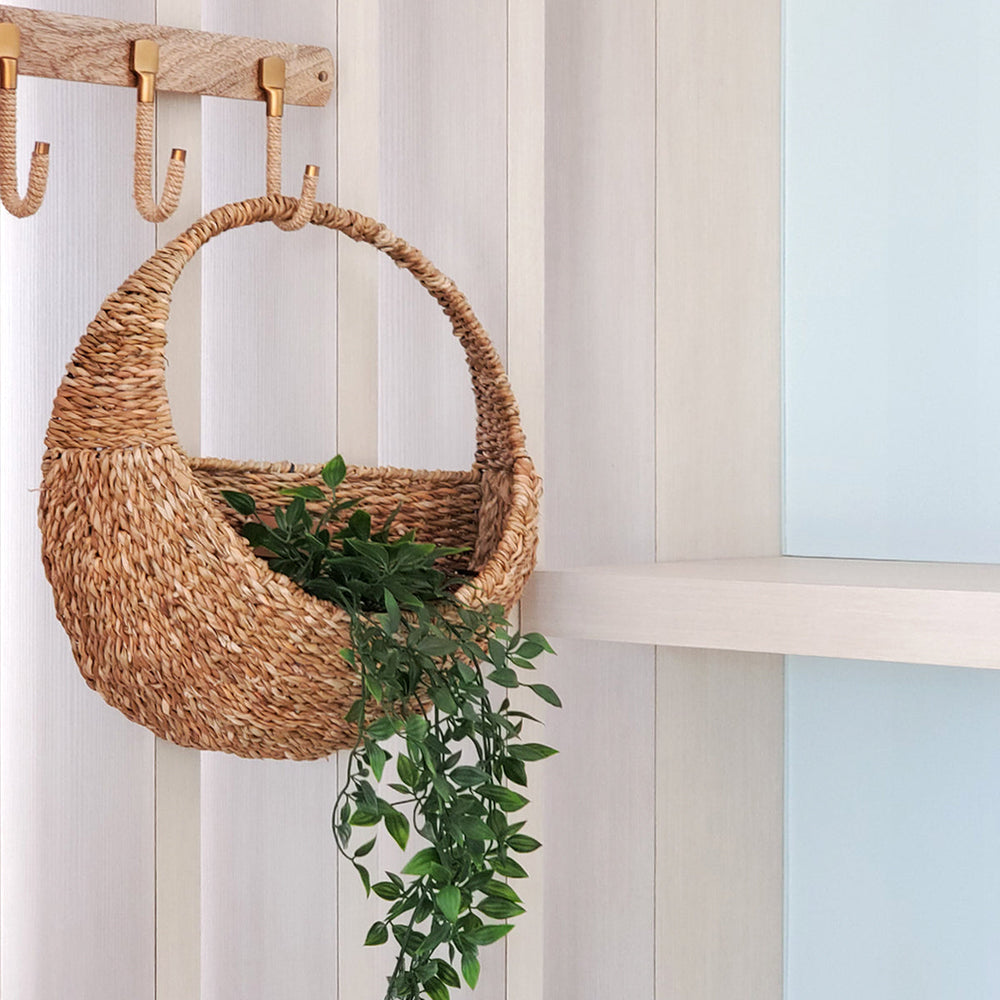 
                      
                        Savar Hanging Planter
                      
                    