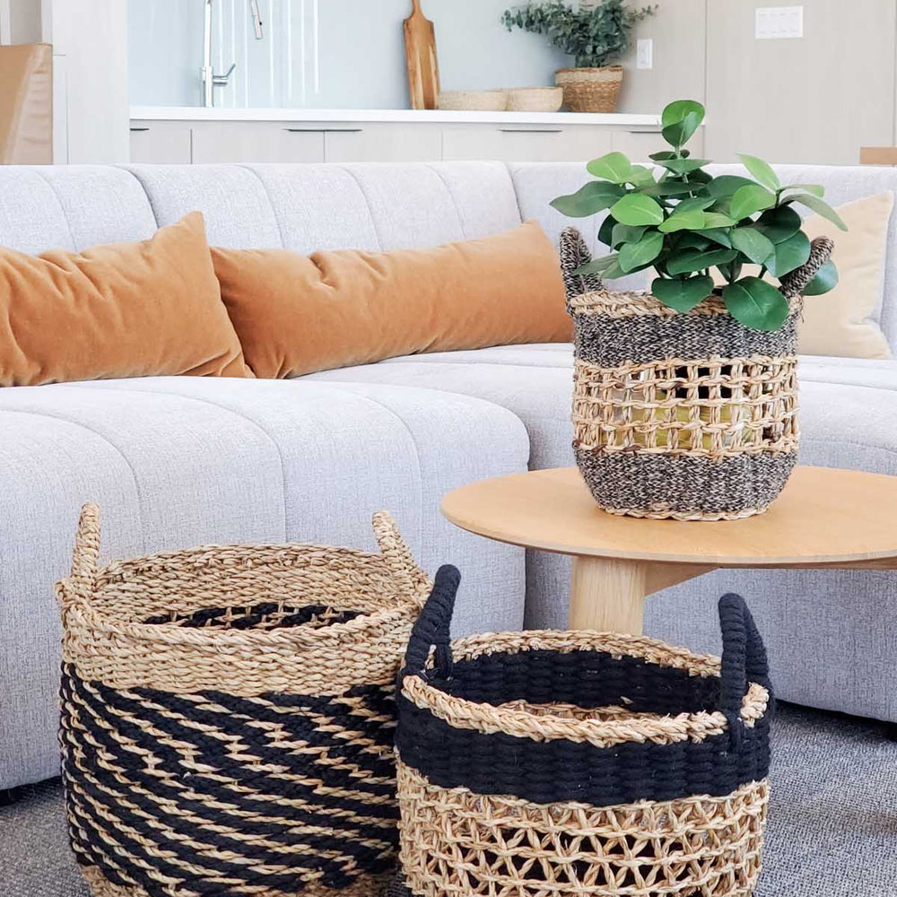 
                      
                        Ula Mesh Basket, Black
                      
                    