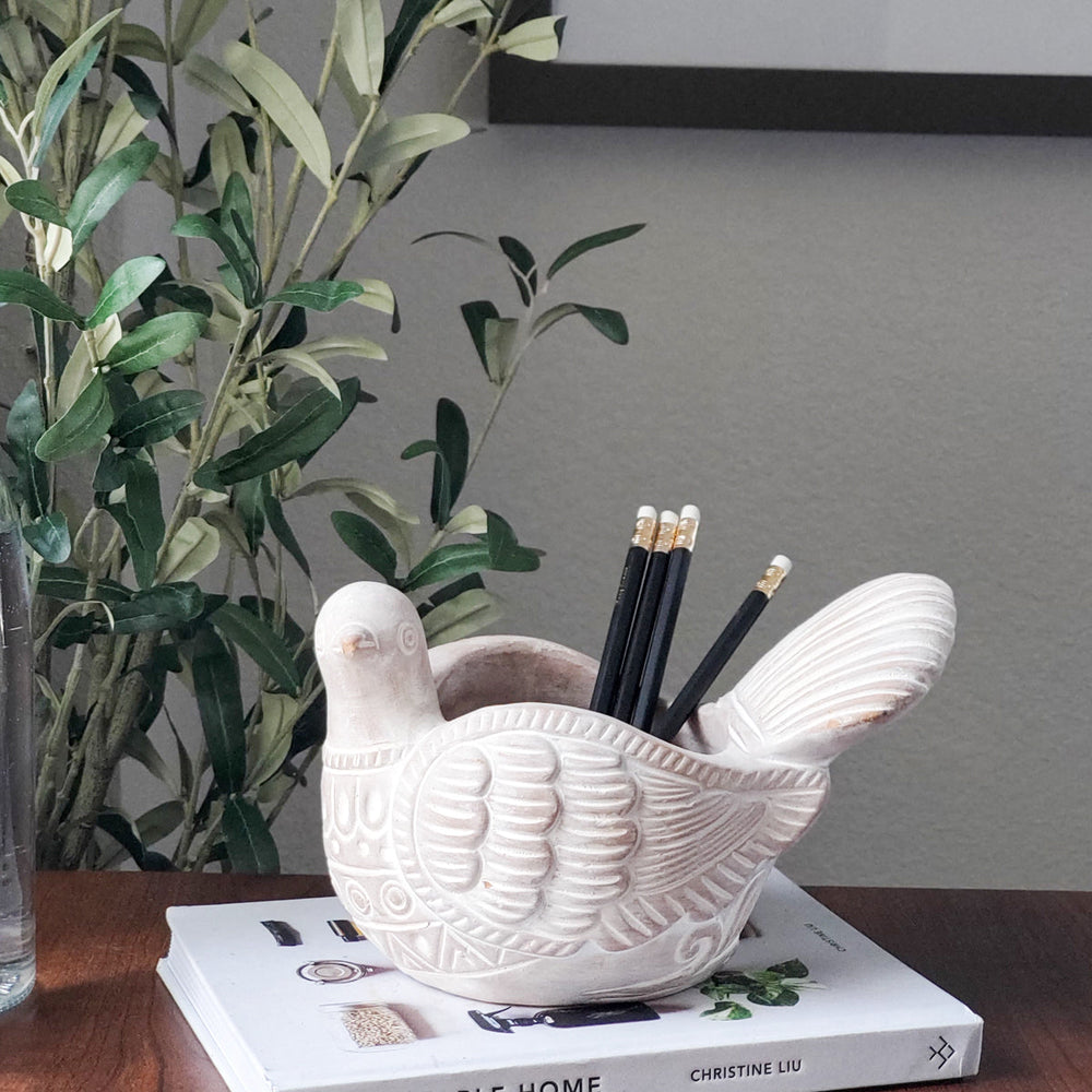 
                      
                        Terracotta Pot - Turtle Dove
                      
                    