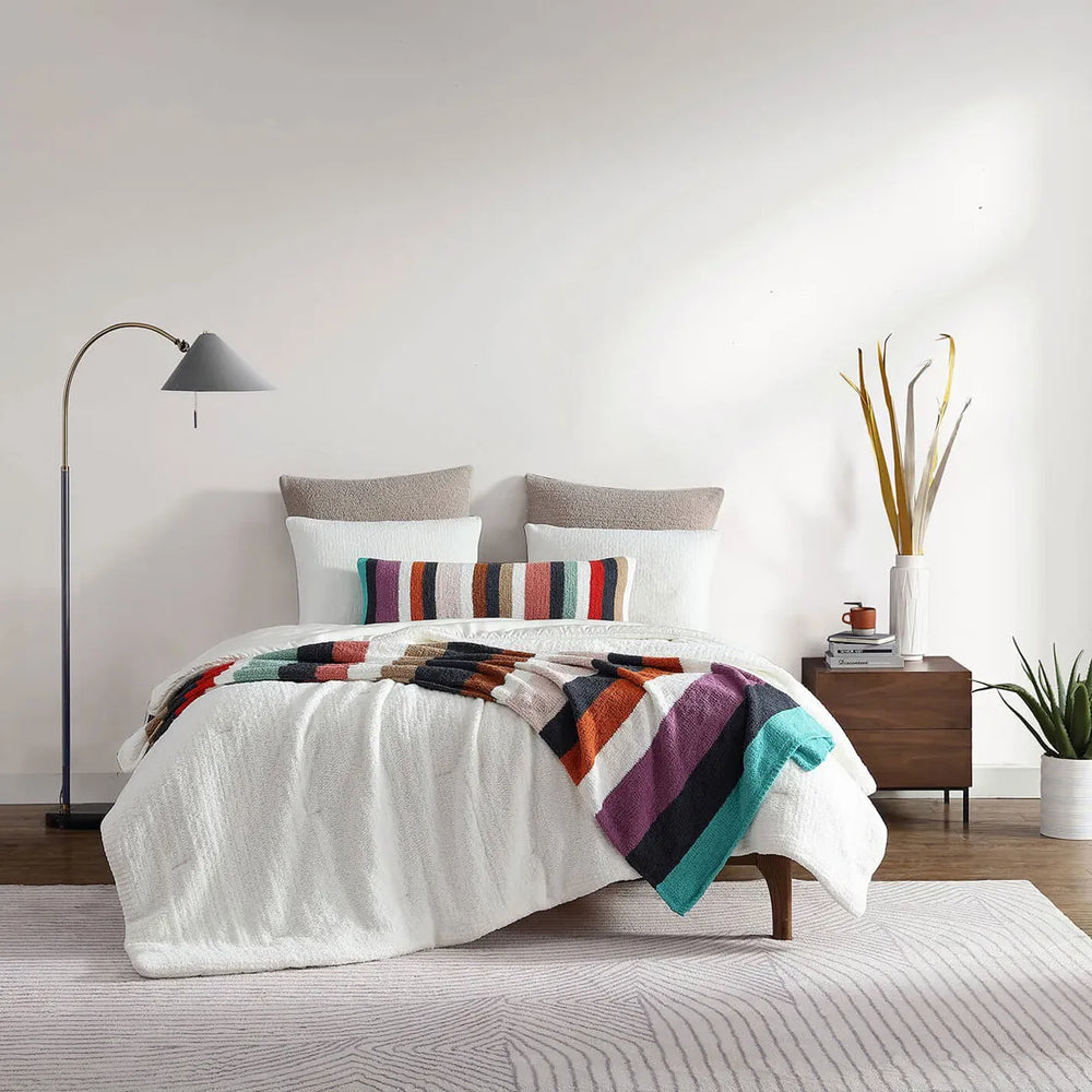 
                      
                        Snug Stitch Comforter
                      
                    