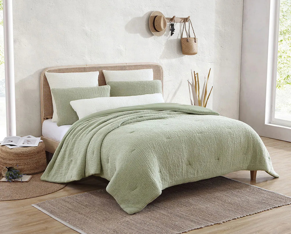 
                      
                        Snug Stitch Bundle
                      
                    