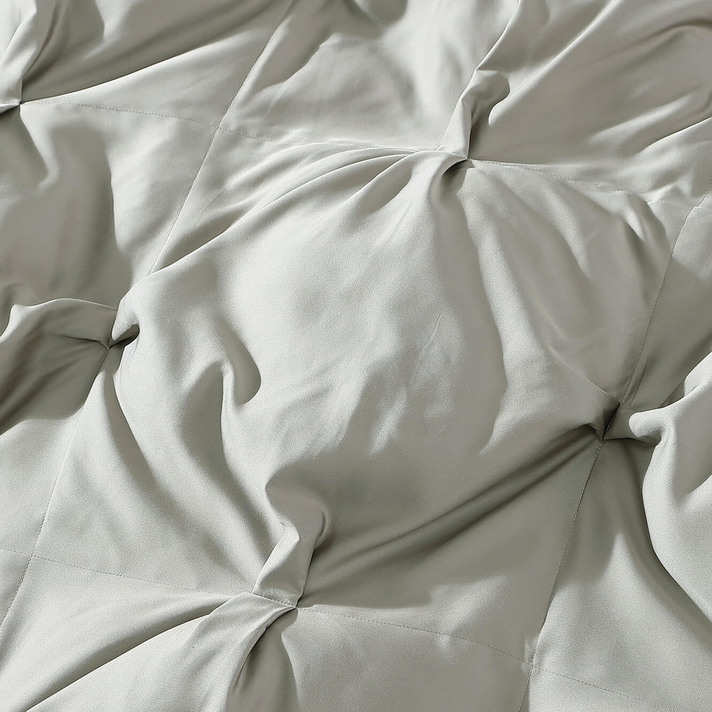 
                      
                        Premium Bamboo Bubble Comforter
                      
                    