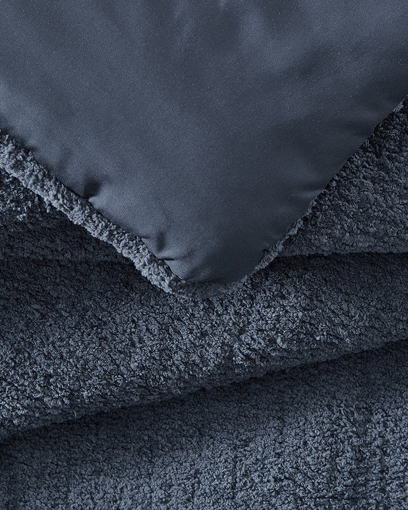 
                      
                        Snug Stitch Comforter
                      
                    