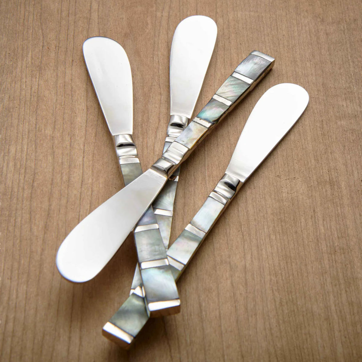 texxture Abalon™ Mother of Pearl Cheese Spreaders, Set of 4 - lily & onyx