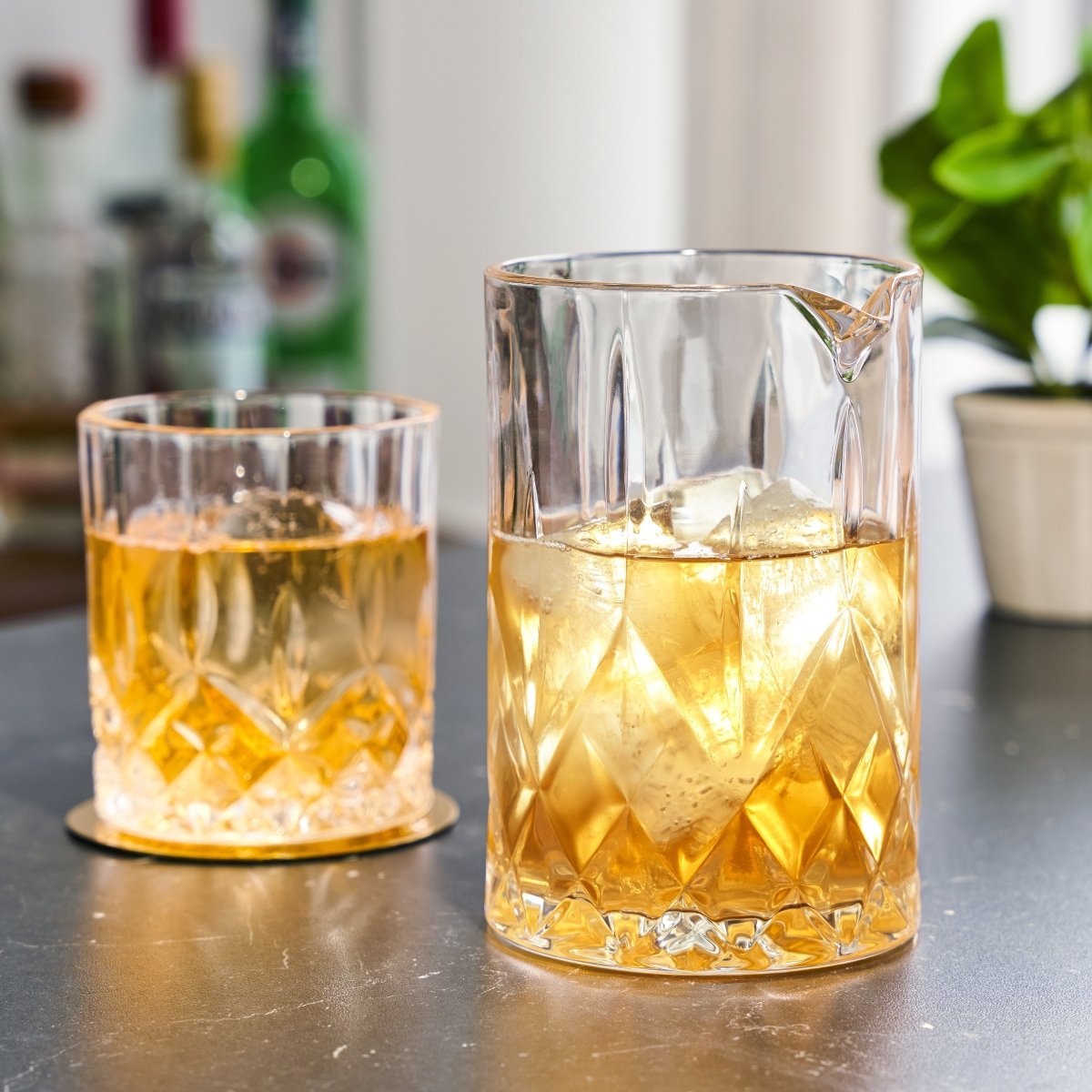 Viski Admiral Crystal Mixing Glass - lily & onyx
