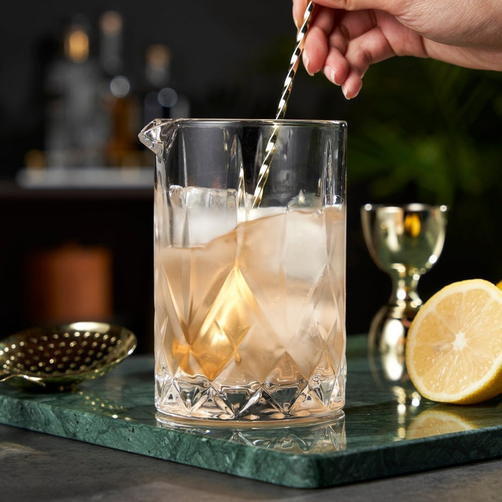 
                      
                        Viski Admiral Crystal Mixing Glass - lily & onyx
                      
                    