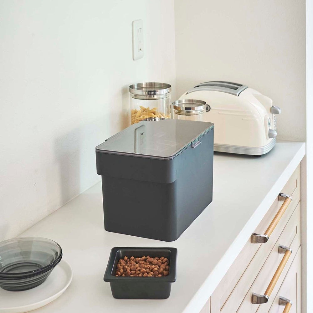 
                      
                        Yamazaki Home Airtight Pet Food Container - lily & onyx
                      
                    