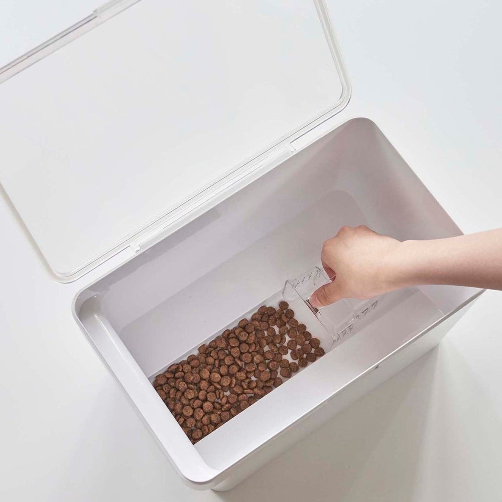 
                      
                        Yamazaki Home Airtight Pet Food Container - lily & onyx
                      
                    