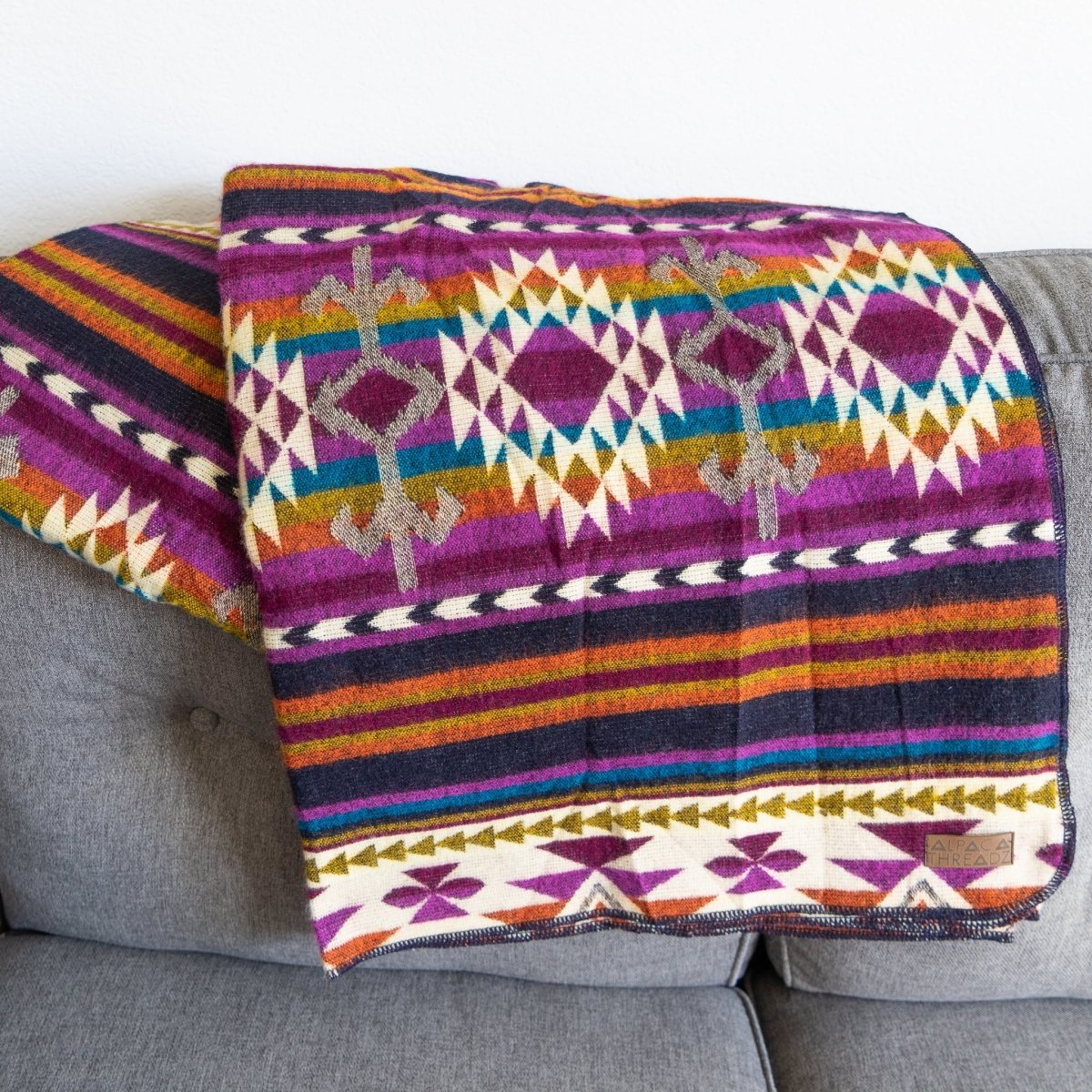 Alpaca Threadz Handmade Alpaca Wool Blanket – Amethyst | Queen Size Throw