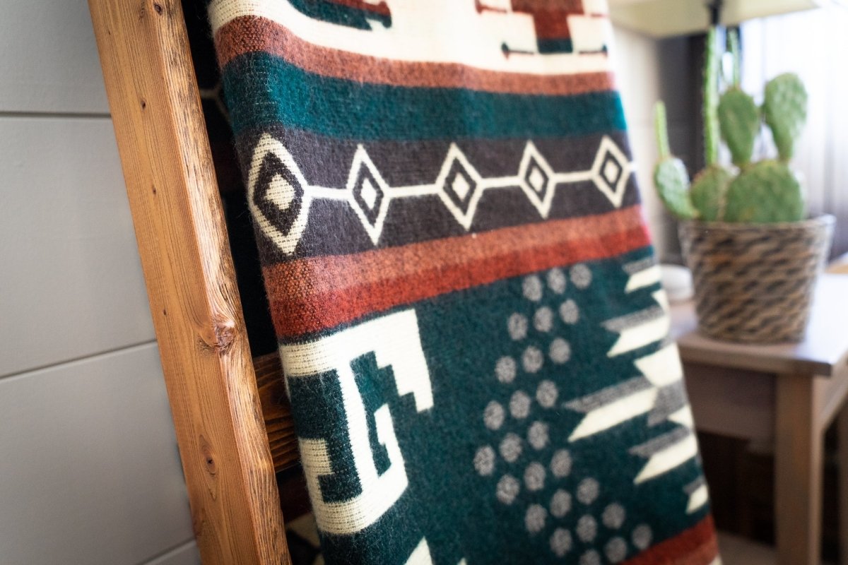 Alpaca Threadz Handmade Alpaca Wool Blanket - Evergreen | Queen Size