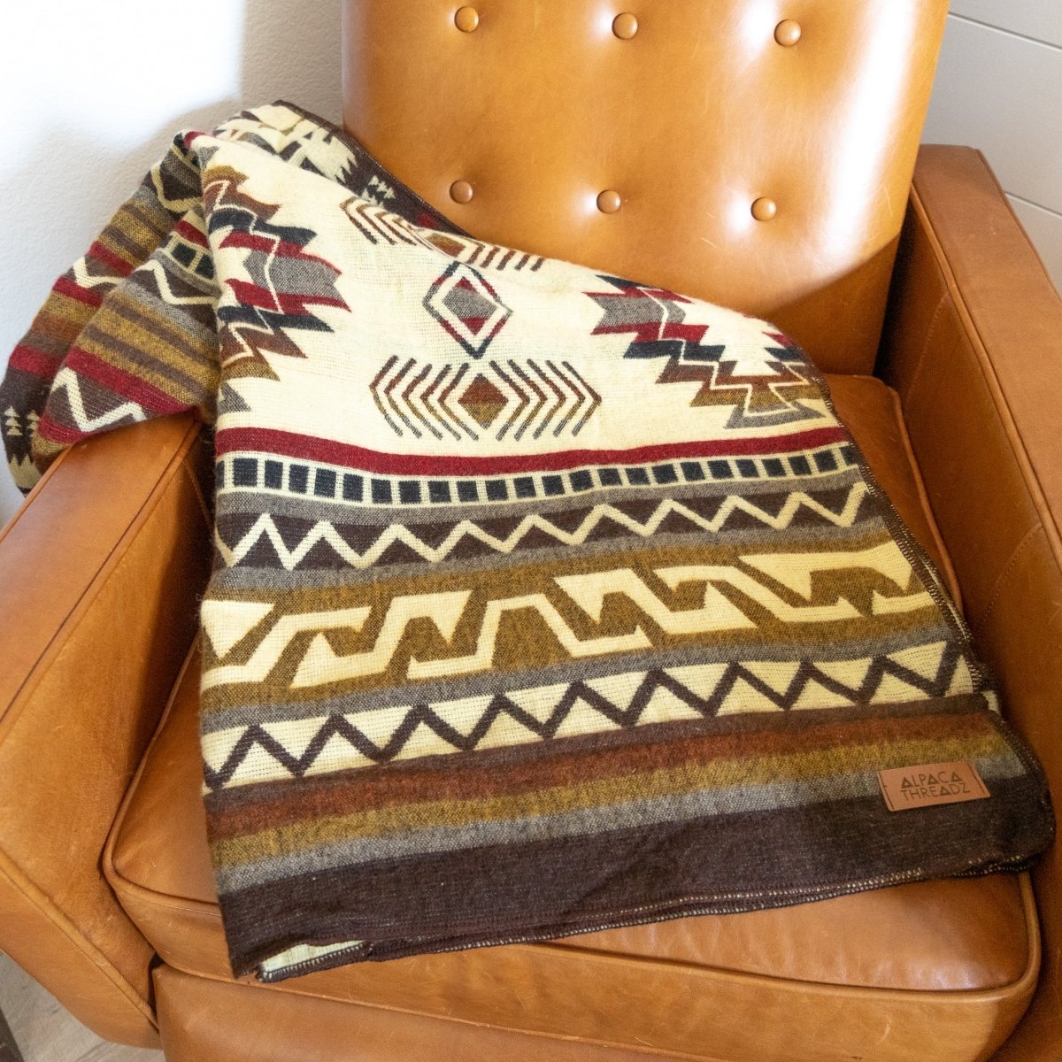 Alpaca Threadz Handmade Alpaca Wool Blanket - Mountain | Queen Size