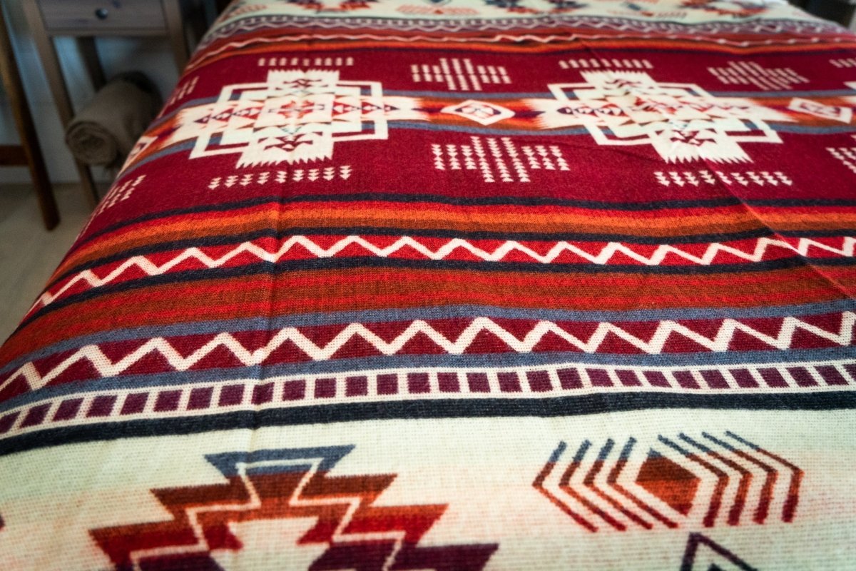 Alpaca Threadz Handmade Alpaca Wool Blanket – Wildfire | Queen & Throw Sizes