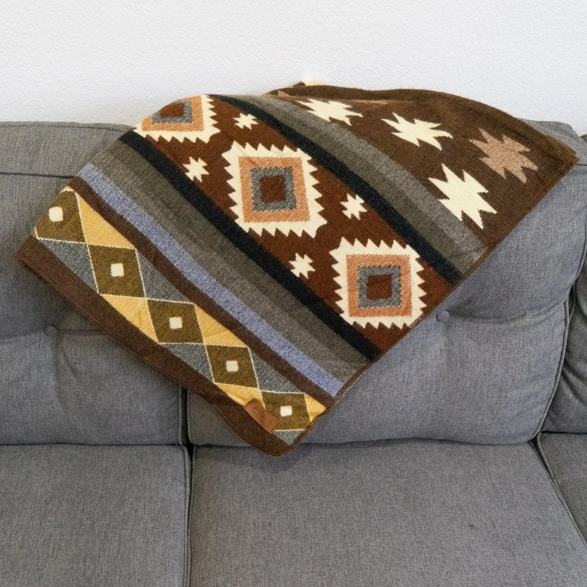 Alpaca Threadz Handmade Alpaca Wool Throw Blanket — Mojave