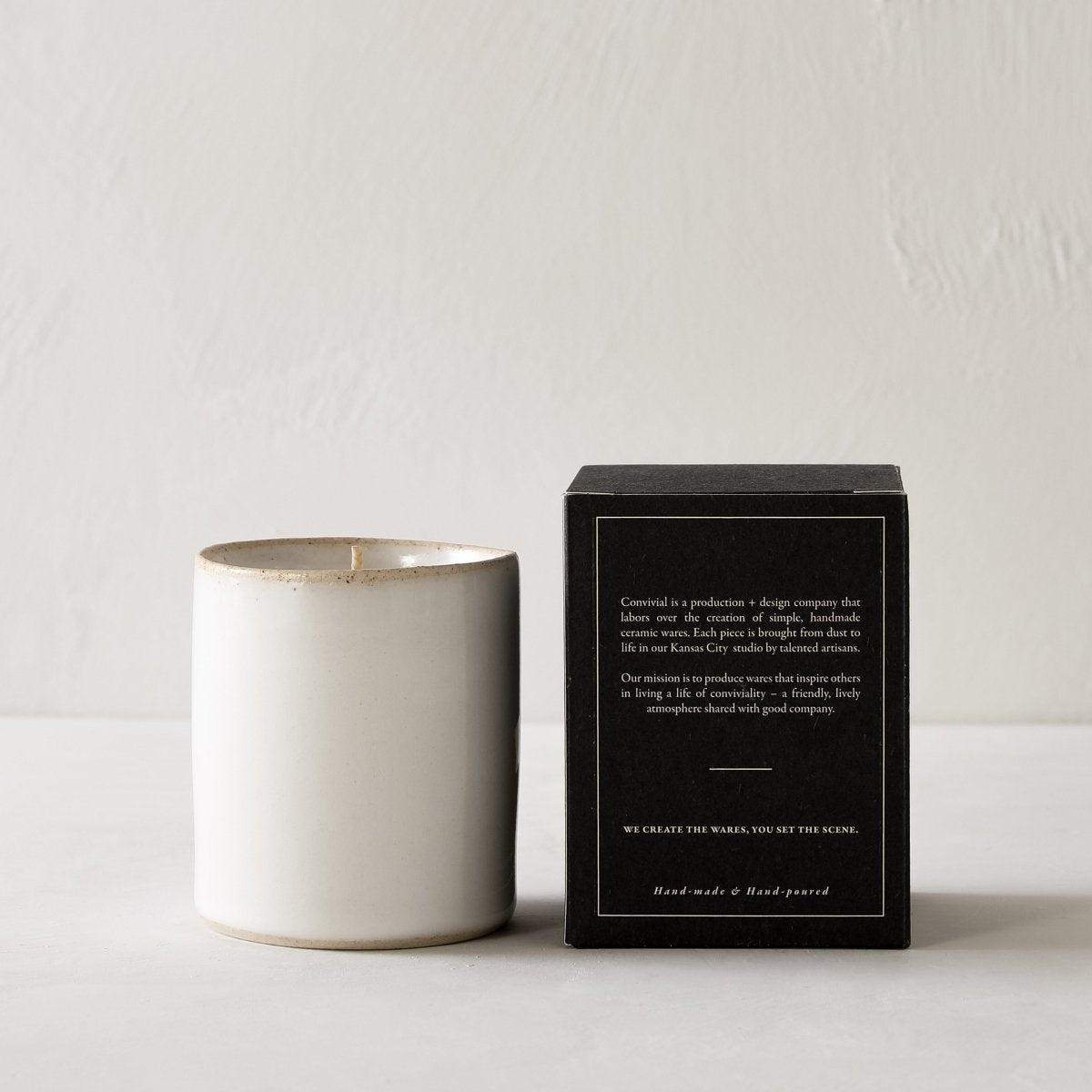 CONVIVIAL Amber Santal | 7 oz Candle - lily & onyx