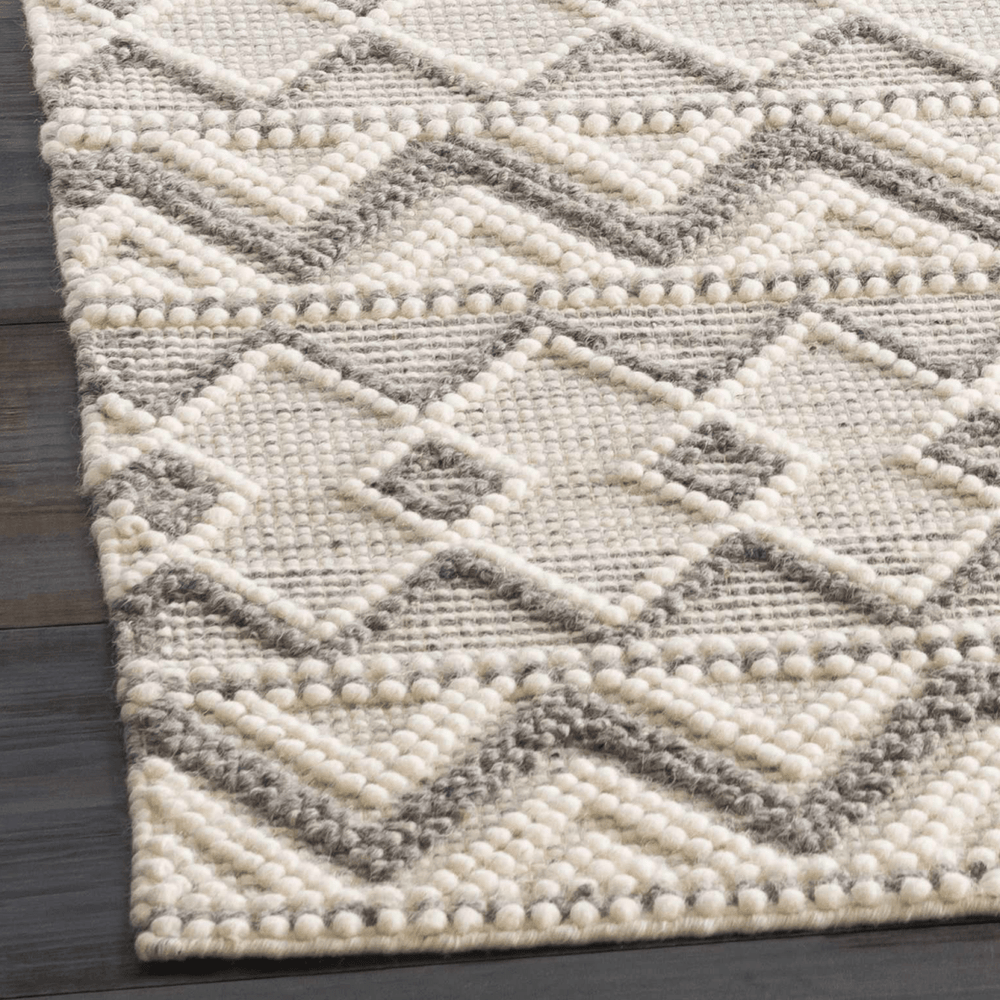 Hauteloom Antigo Wool Area Rug - lily & onyx