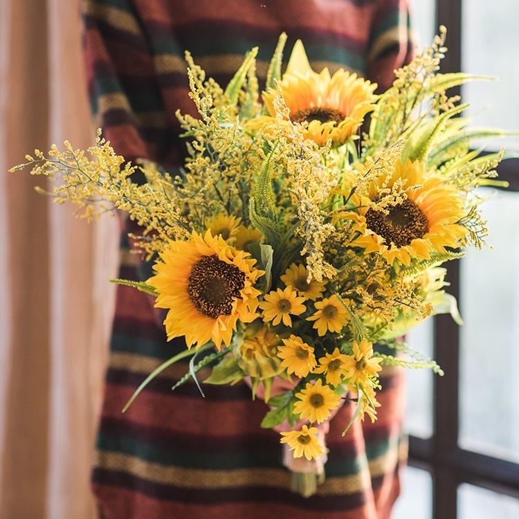 Artificial Faux Silk Yellow Sunflower Bouquet 21" Tall