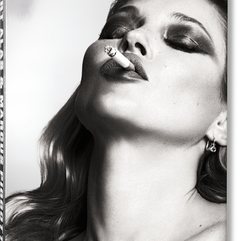 Mert Alas and Marcus Piggott (German, French, English)