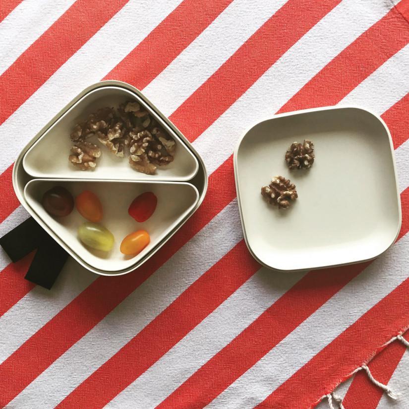 
                      
                        EKOBO Bamboo Square Bento Lunch Box - Off White - lily & onyx
                      
                    