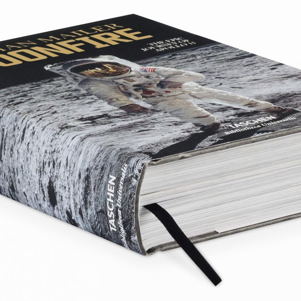 
                      
                        Norman Mailer. MoonFire. La prodigieuse aventure d'Apollo 11 (French)
                      
                    