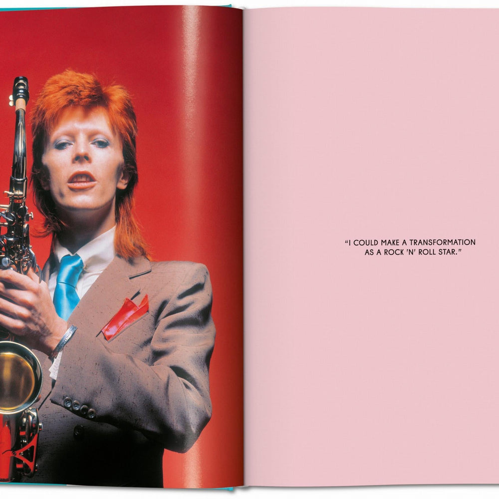 
                      
                        Mick Rock. The Rise of David Bowie. 1972–1973 (German, French, English)
                      
                    