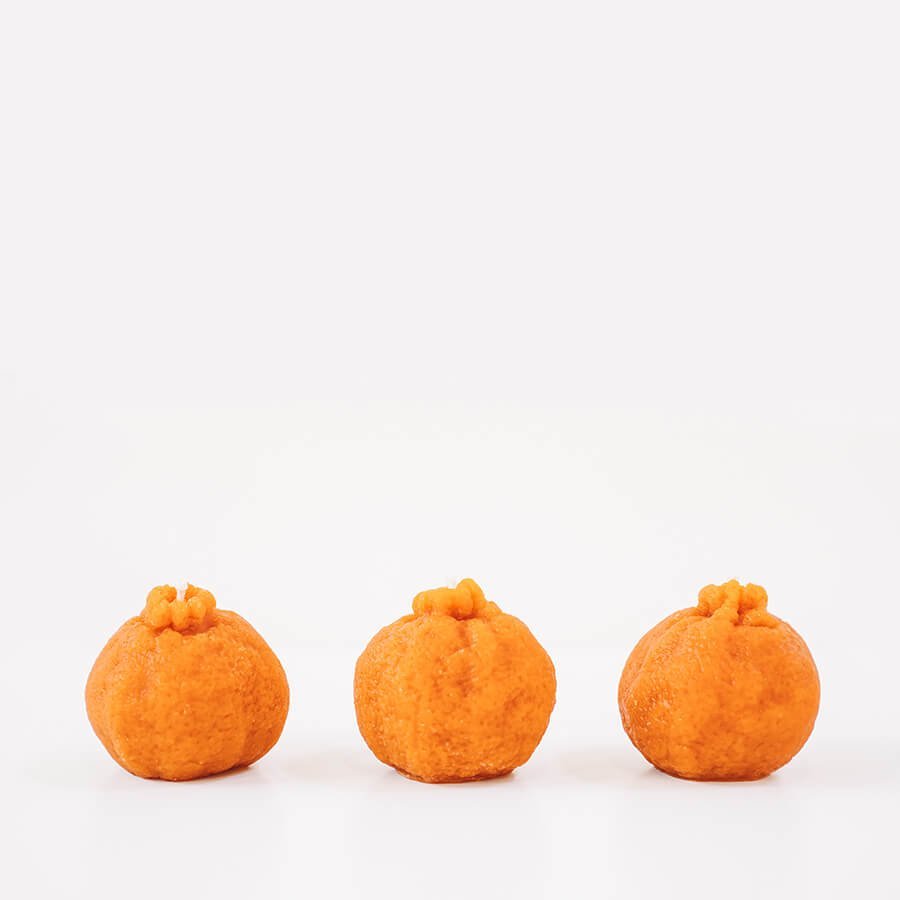 Happy Organics Beeswax Mandarin Orange Candle - lily & onyx