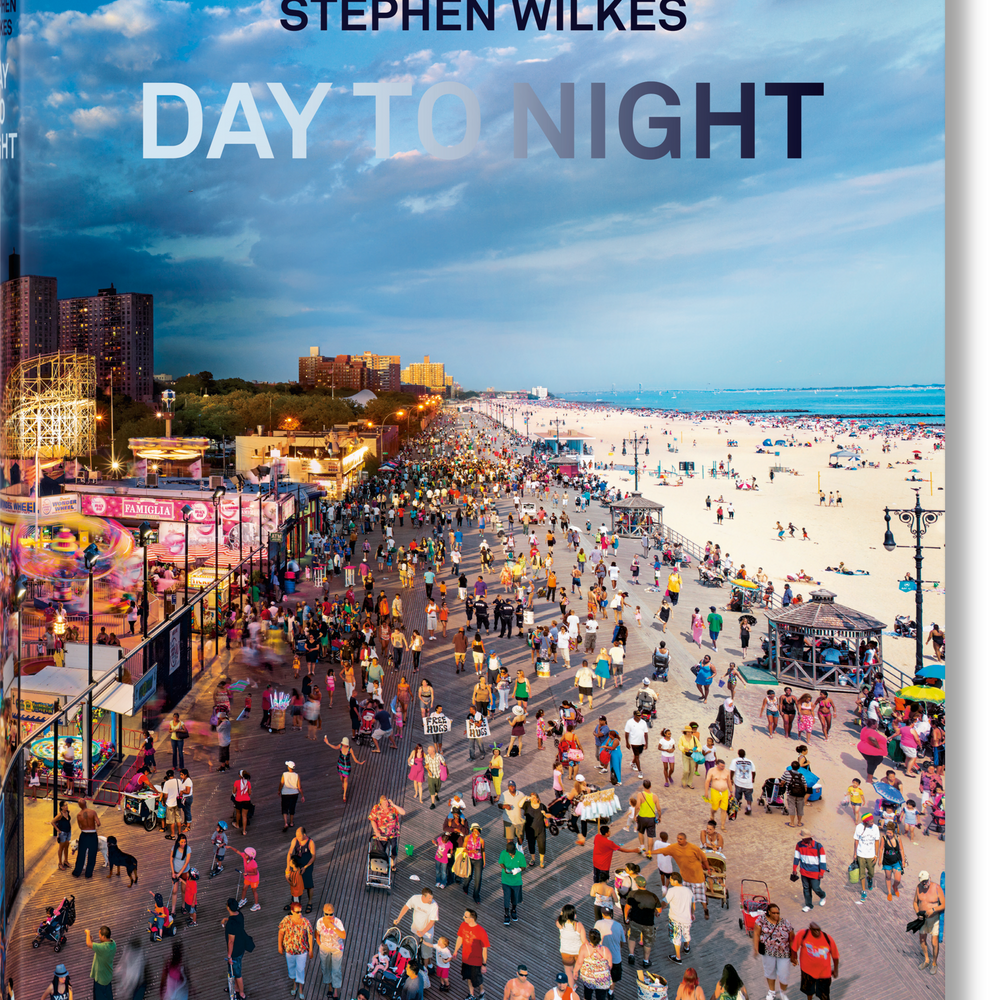 
                      
                        Stephen Wilkes. Day to Night (German, French, English)
                      
                    