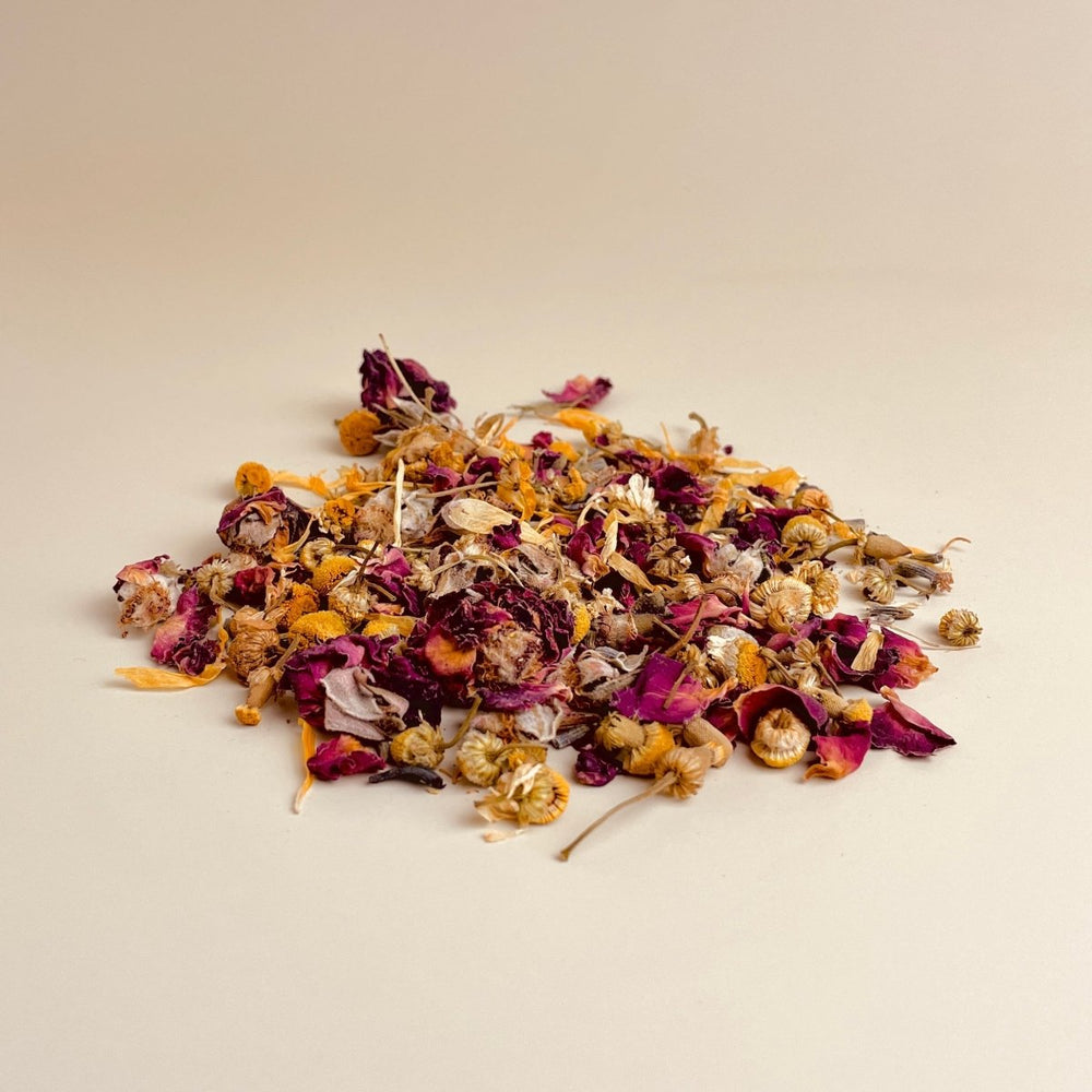 
                      
                        ardent goods Botanica Tea Bath & Facial Steam - lily & onyx
                      
                    