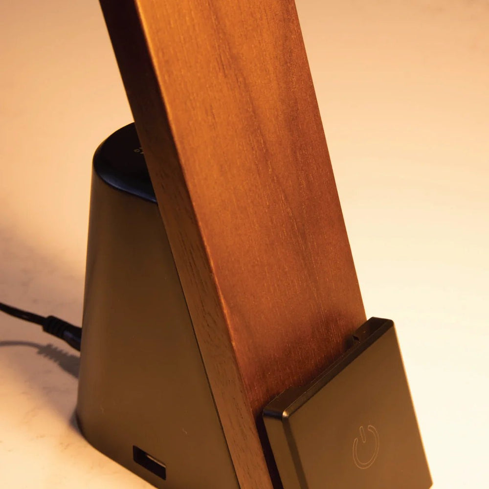 
                      
                        LUX LED Lighting Brooklyn USB LED Task Light - lily & onyx
                      
                    