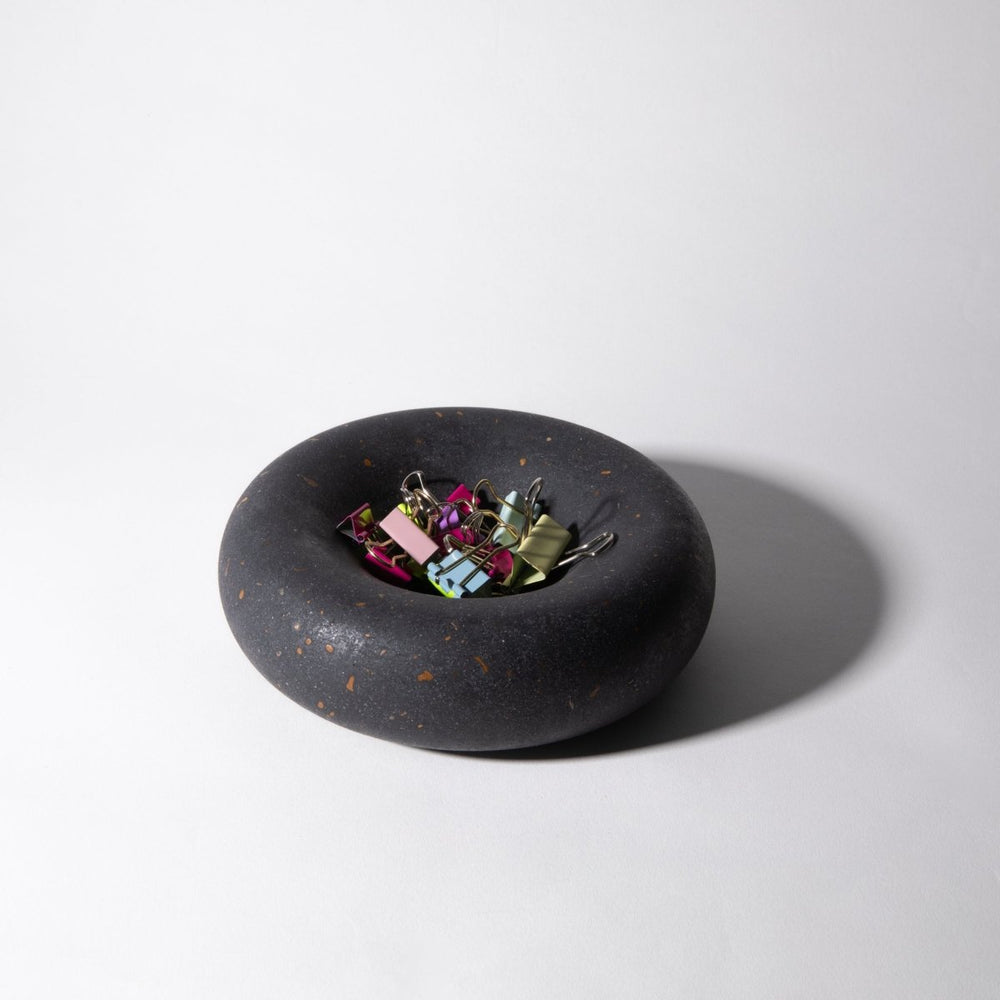 
                      
                        Pretti.Cool Bubble Catch All (Small) | Black Terrazzo - lily & onyx
                      
                    