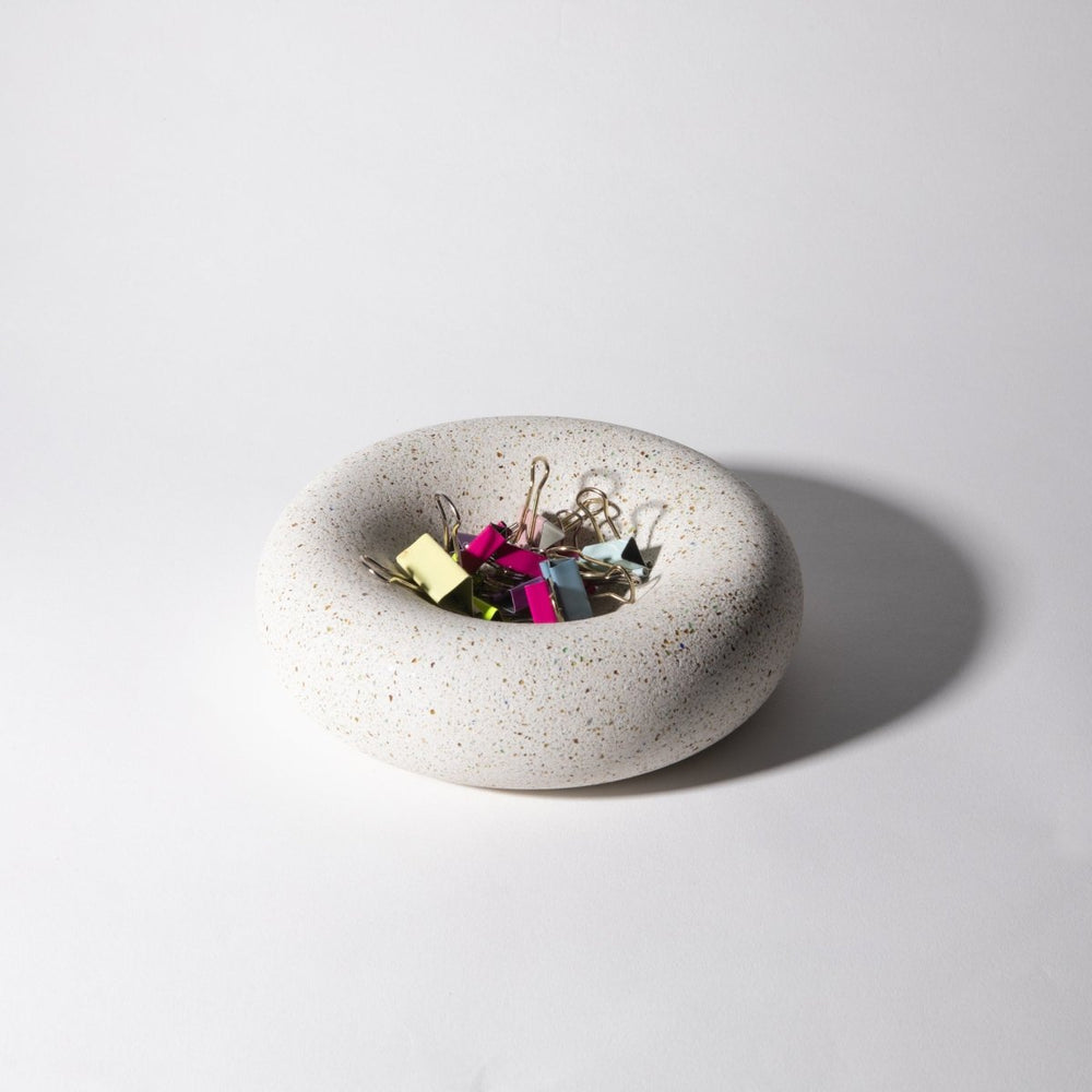 
                      
                        Pretti.Cool Bubble Catch All (Small) | White Terrazzo - lily & onyx
                      
                    